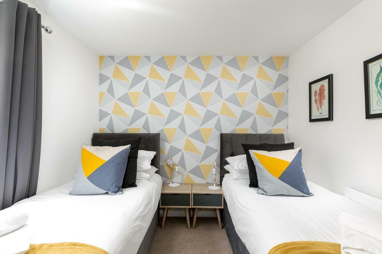 Hertford Serviced Apartments By Payman Club Kültér fotó